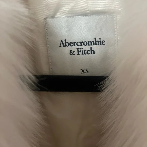 Abercrombie & Fitch Cream faux fur coat - Picture 2 of 10